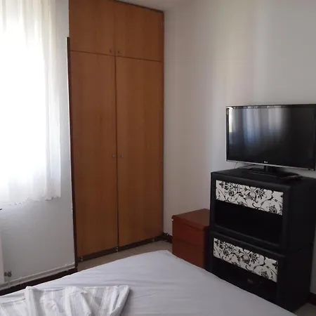 Apartment Marpy Ajo